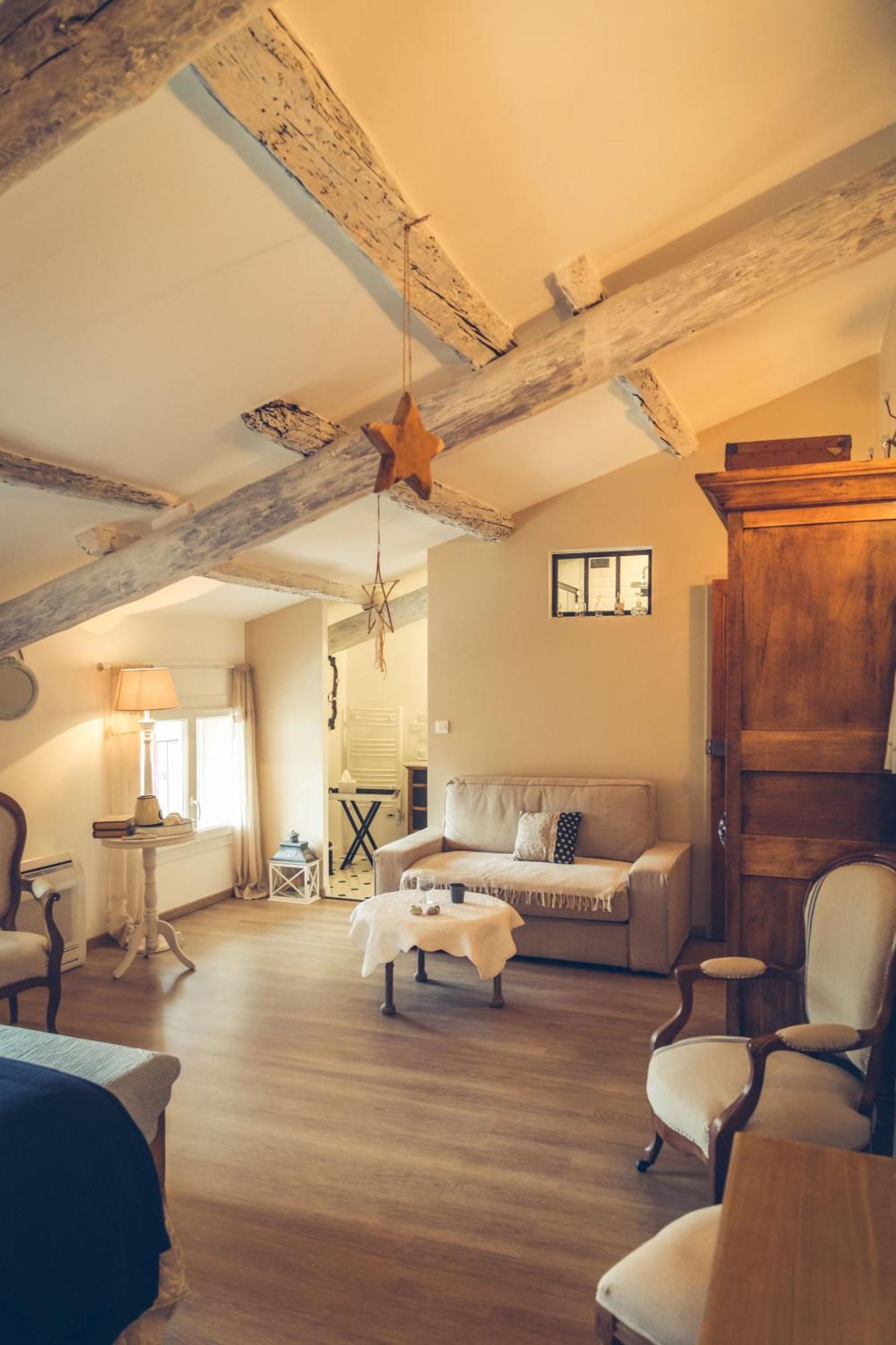 Chambres D'Hotes L'Oreliane En Provence Only Adult Châteauneuf-de-Gadagne Buitenkant foto